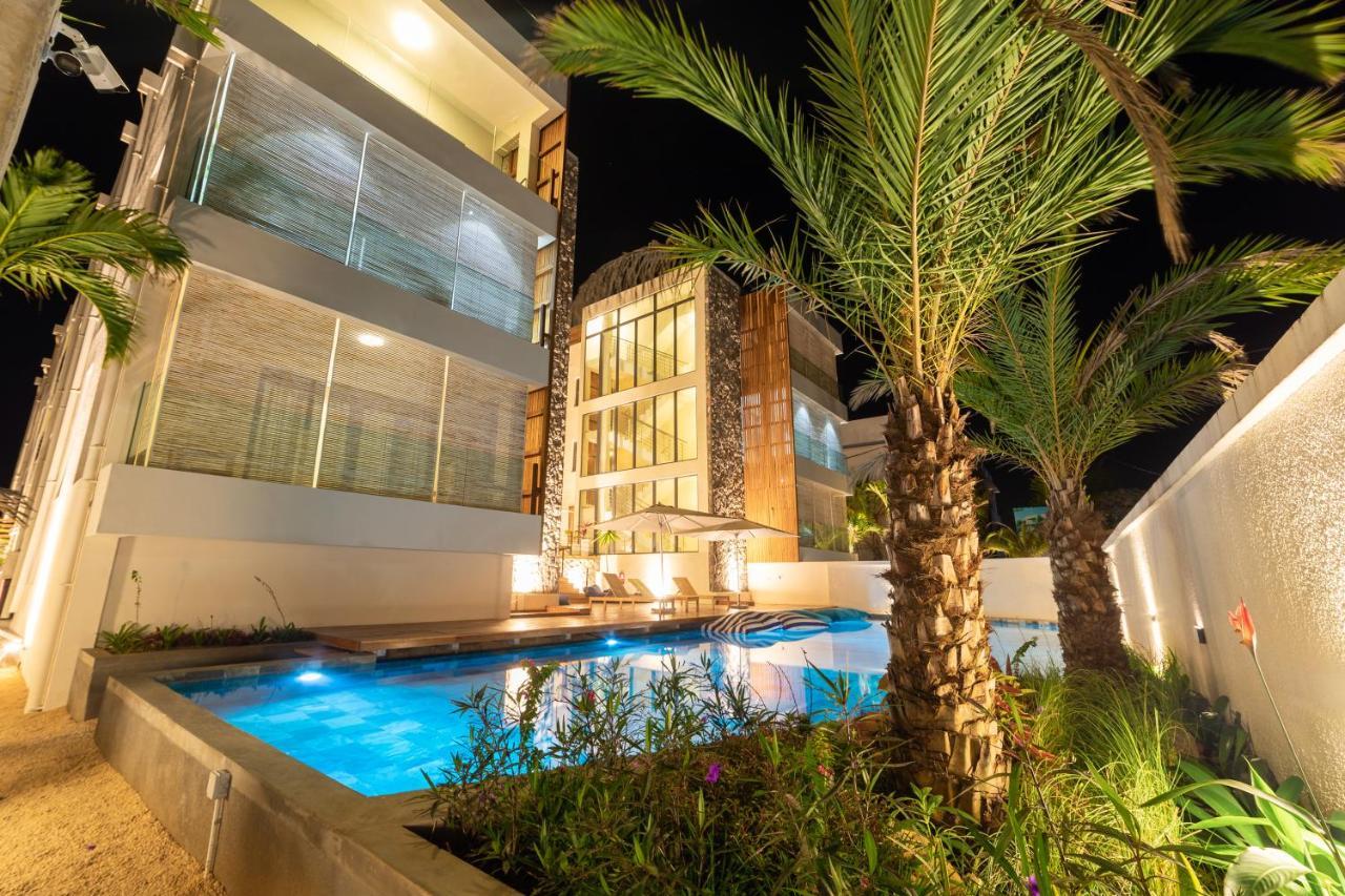 One Bay Residence Apartment 6 Pereybere Beach Exterior photo