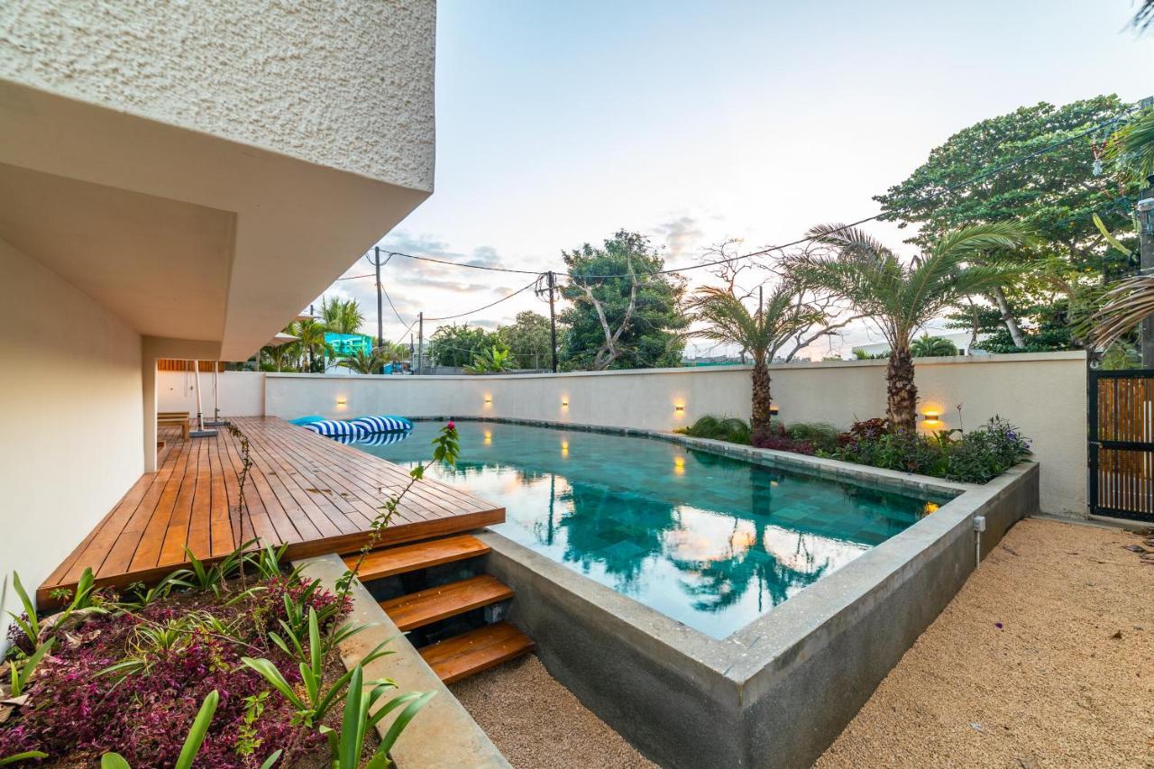 One Bay Residence Apartment 6 Pereybere Beach Exterior photo